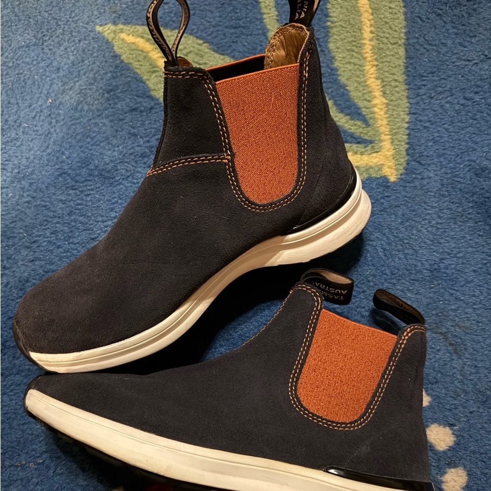 Navy Suede Blundstone Chelsea Boots